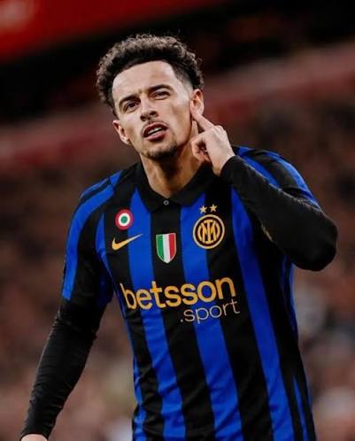 VIDEO Curtis Jones arriva a milano chi è e tutte le cifre dell affare